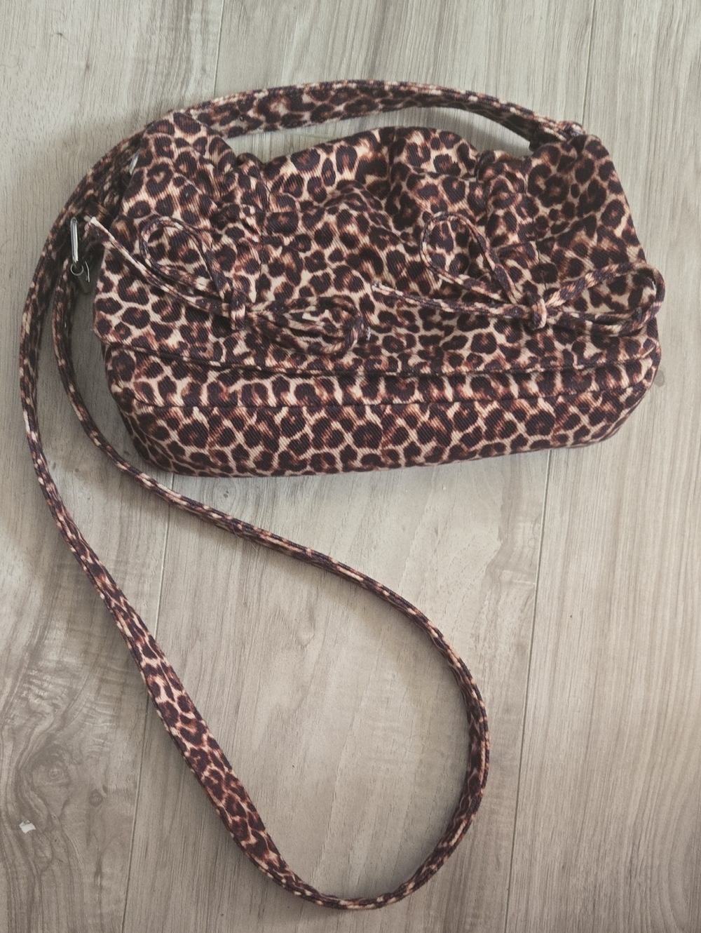GU Japanese BrandLeopard Print Crossbody Shoulder Bag - Brown NWOT